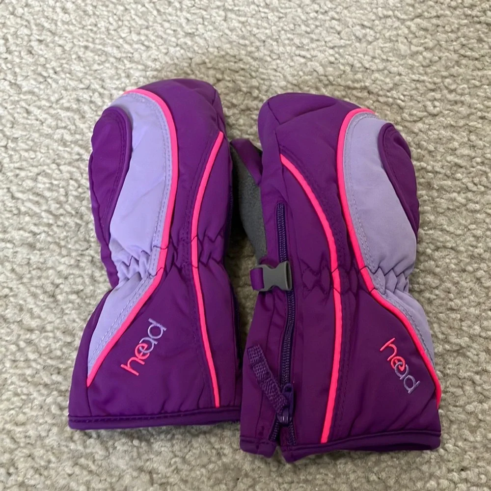 Snow mittens